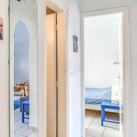 Fyli House - Family House In Center Hotel 4*